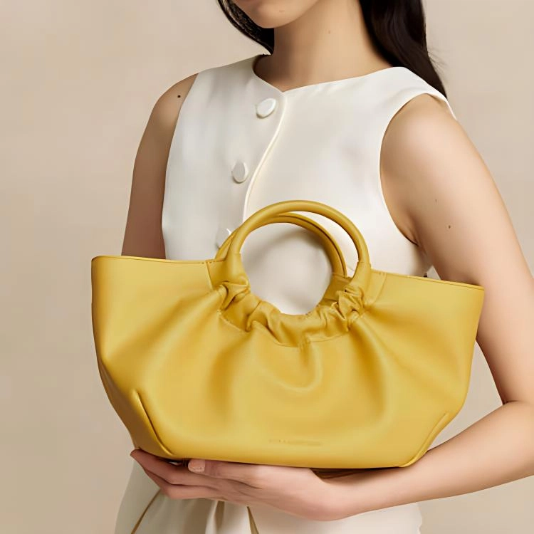 THE YELLOW SHOP Tote