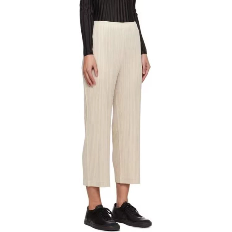 PLEATS PLEASE ISSEY MIYAKE