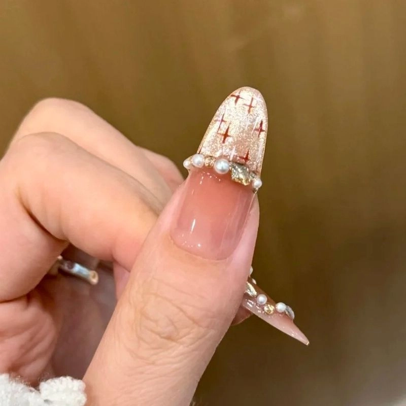柚予颜 手工穿戴甲小香风轻奢气质显白猫眼珍珠法式蝴蝶结美甲  杏仁裸色腮红晕染 纯欲