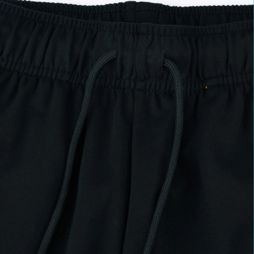 YONEX