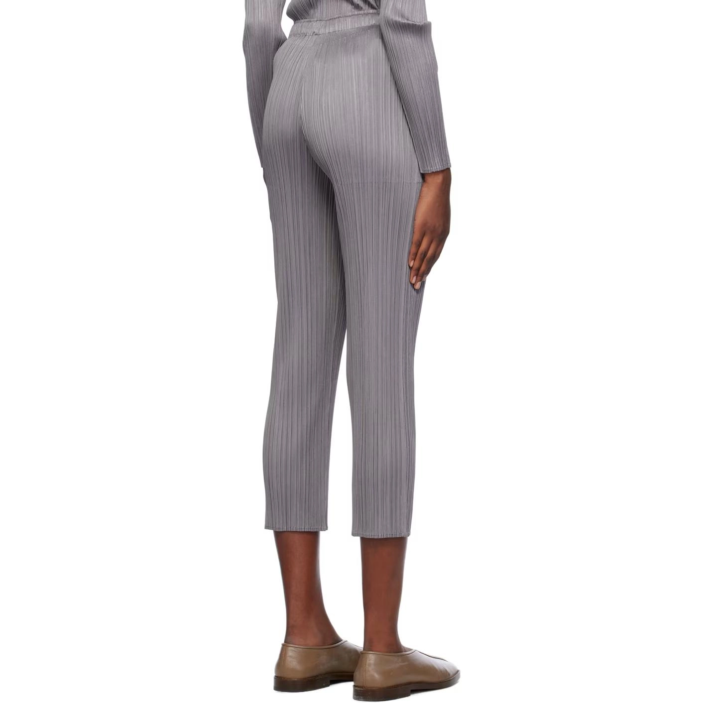 PLEATS PLEASE ISSEY MIYAKE