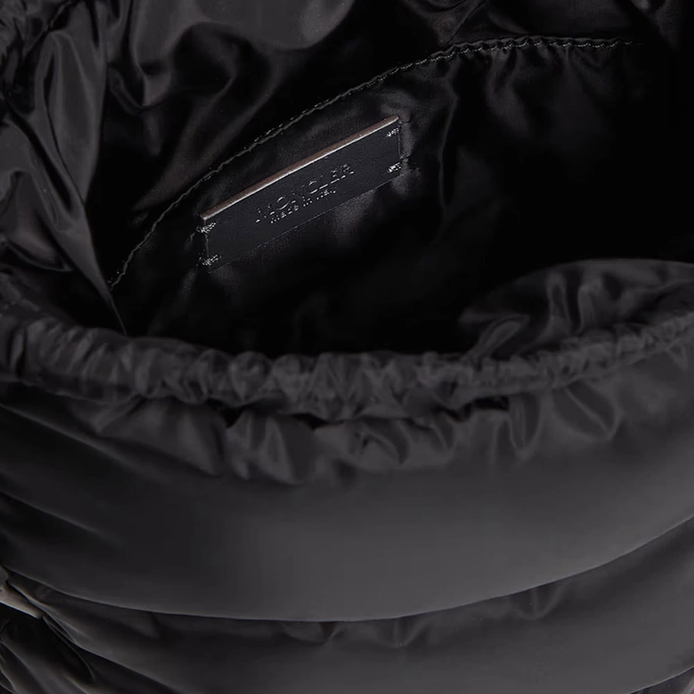 Moncler Caradoc