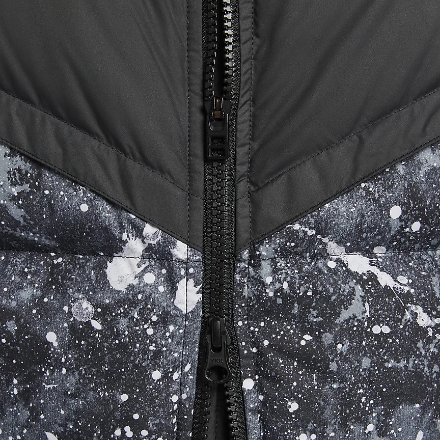 Nike Storm-FIT Windrunner