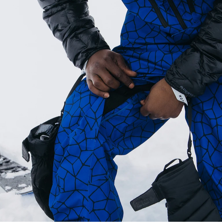 BURTON AK Cyclic GORE-TEX 2L Logo