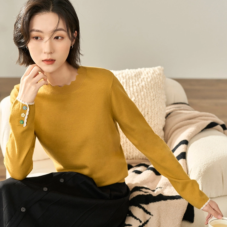 茵曼 纯色木耳边圆领套头毛衣 女款