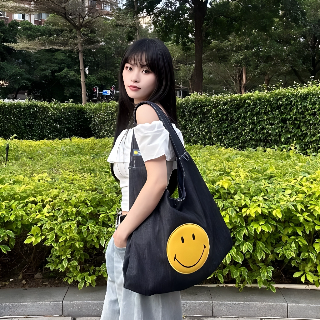 Lee x SMILEY