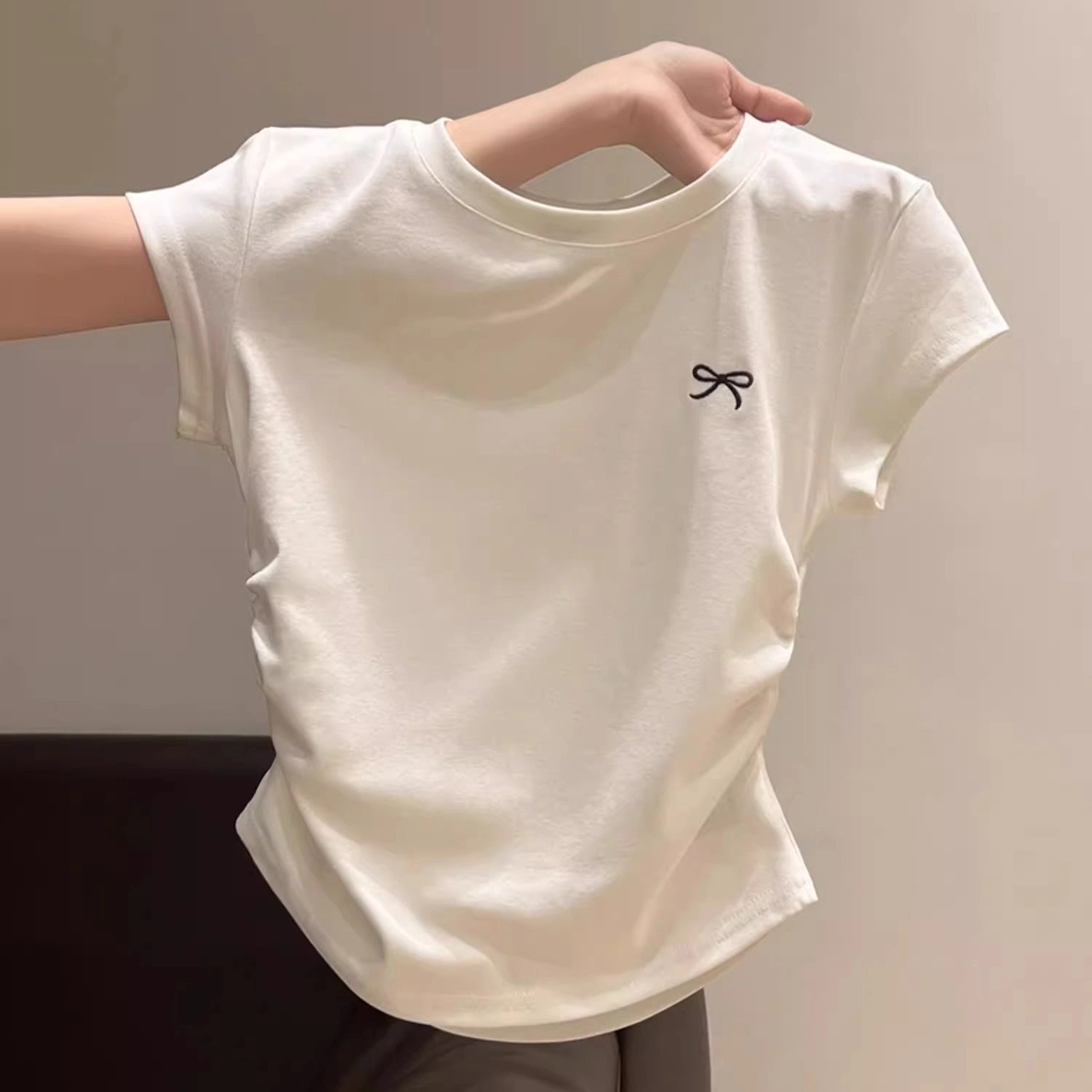 AWAO T
