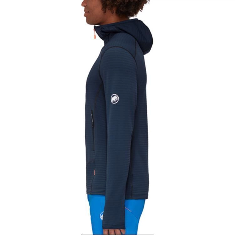 MAMMUT