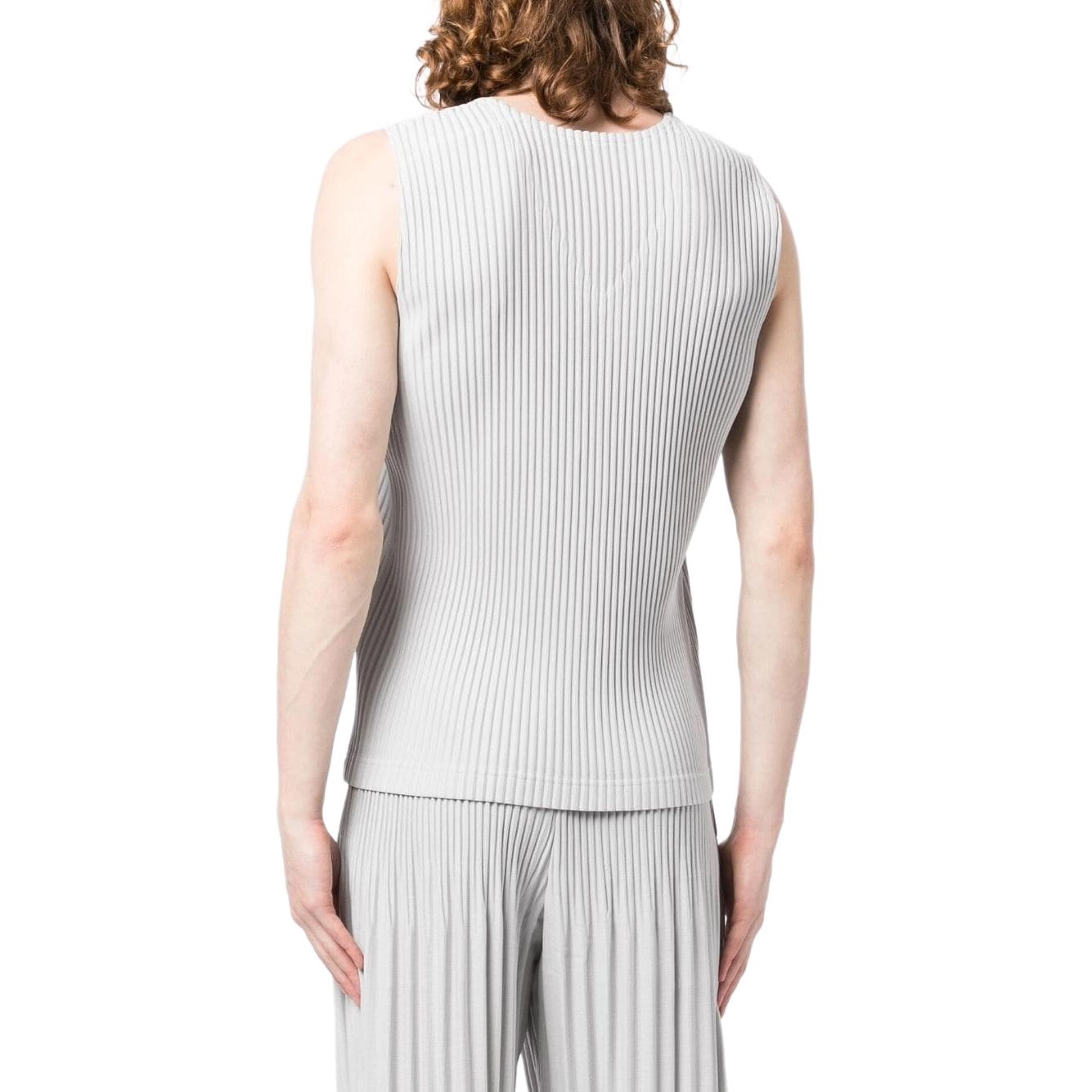 ISSEY MIYAKE V