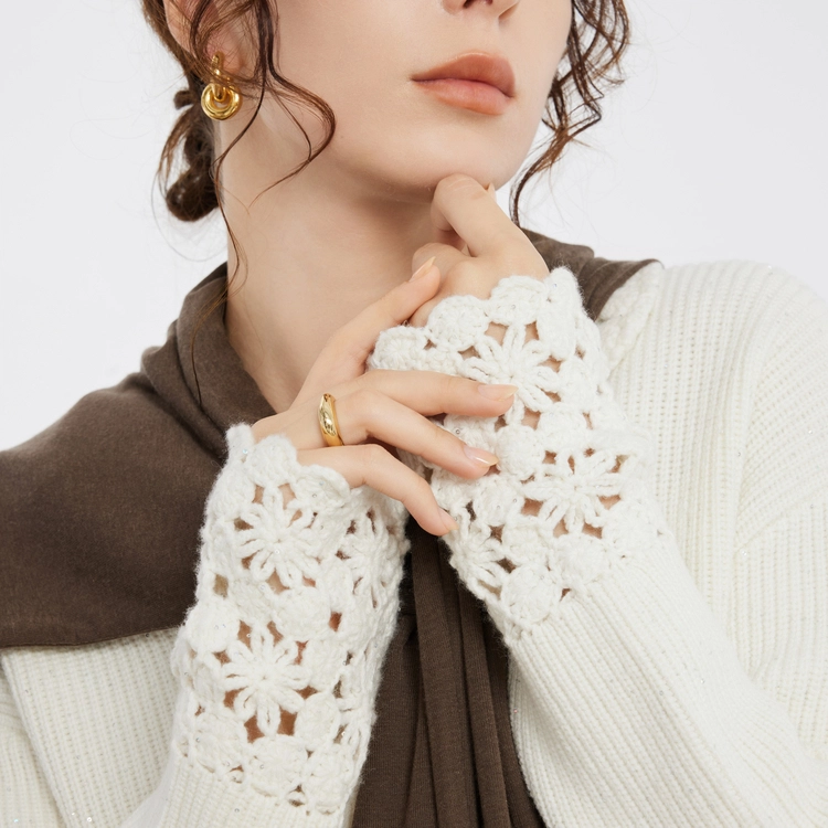 ELLE V