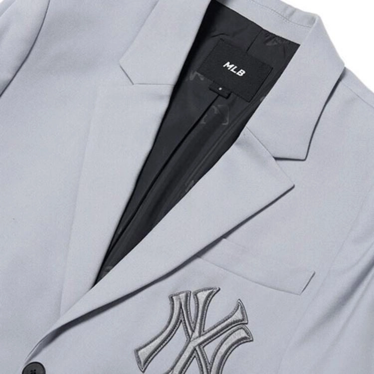 MLB FW22