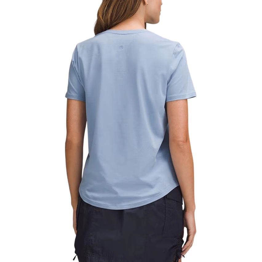 lululemon Love T