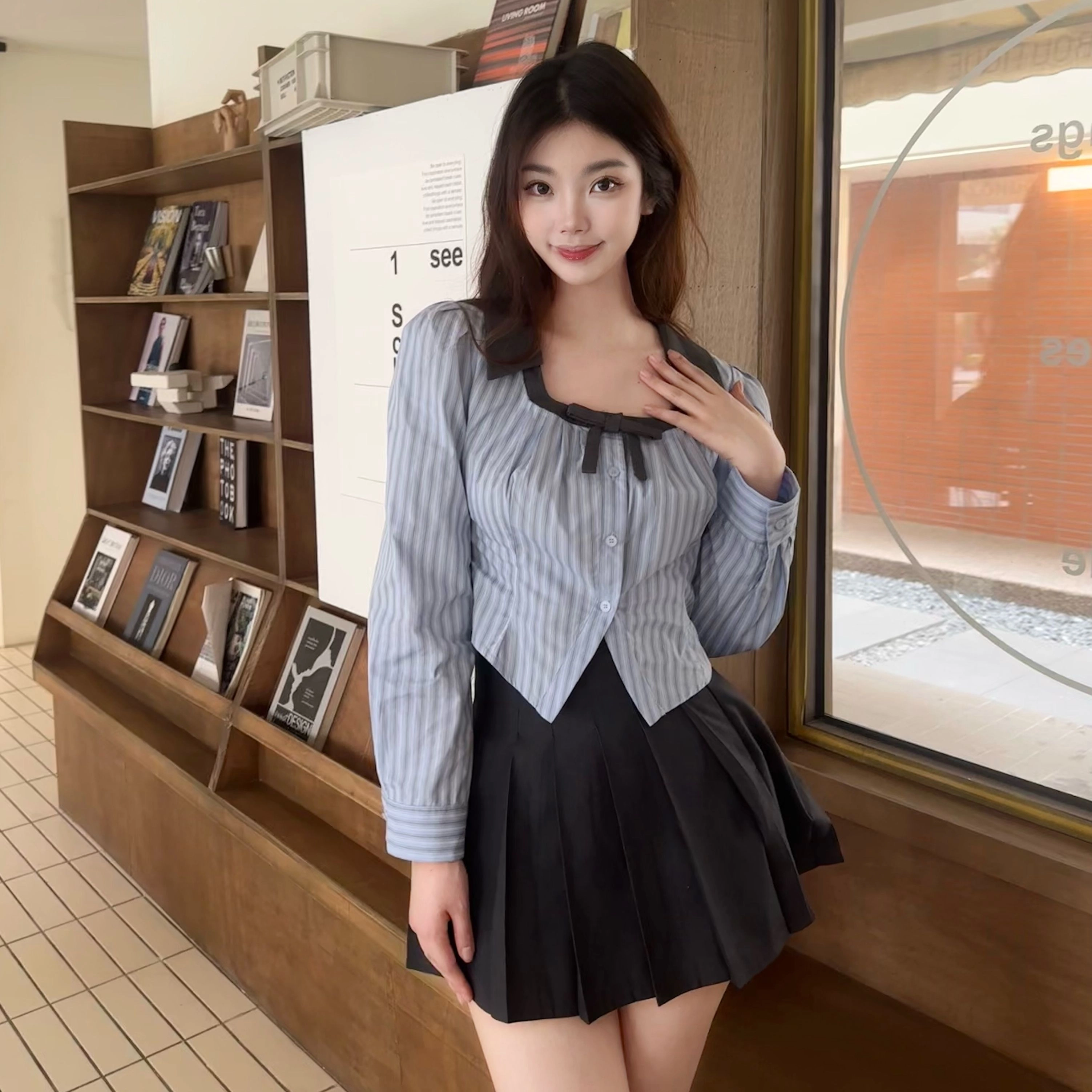 九条喵 拼接条纹收腰长袖衬衫百褶裙裙装套装 女款