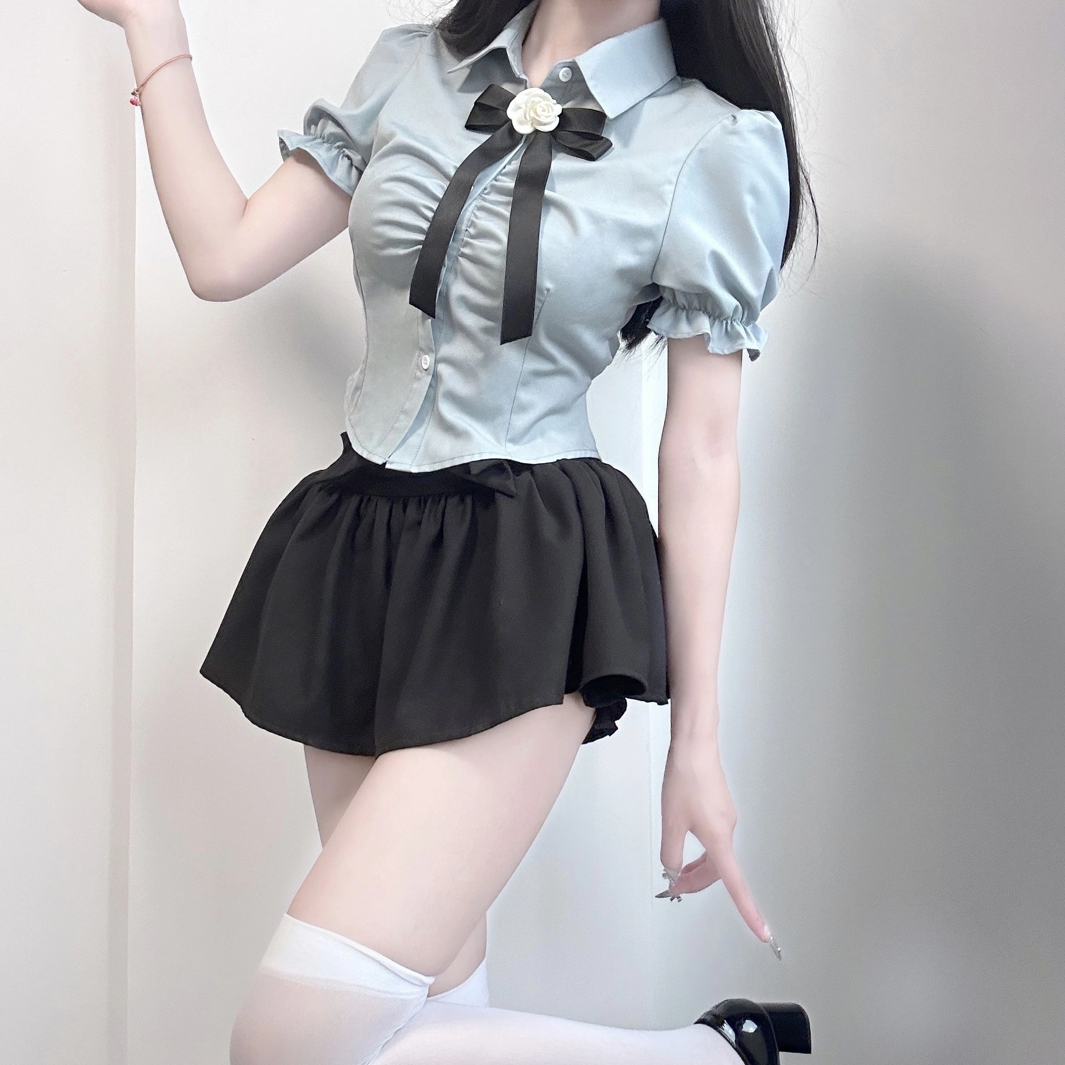 九条喵 纯色收腰抽褶泡泡袖短袖衬衫 女款 蓝色