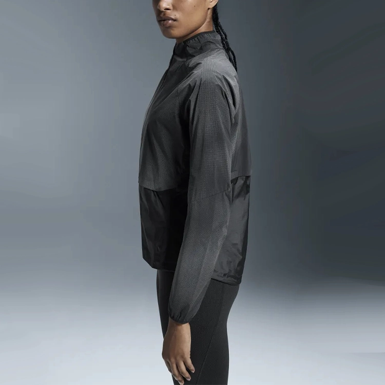 On Weather Jacket Lumos logo