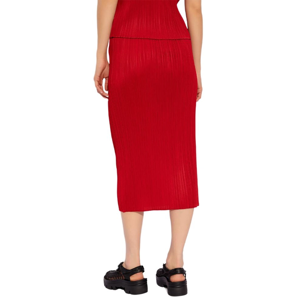 PLEATS PLEASE ISSEY MIYAKE