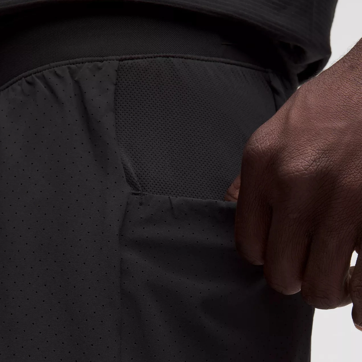 lululemon Fast and Free Lined Running Short5" Black)