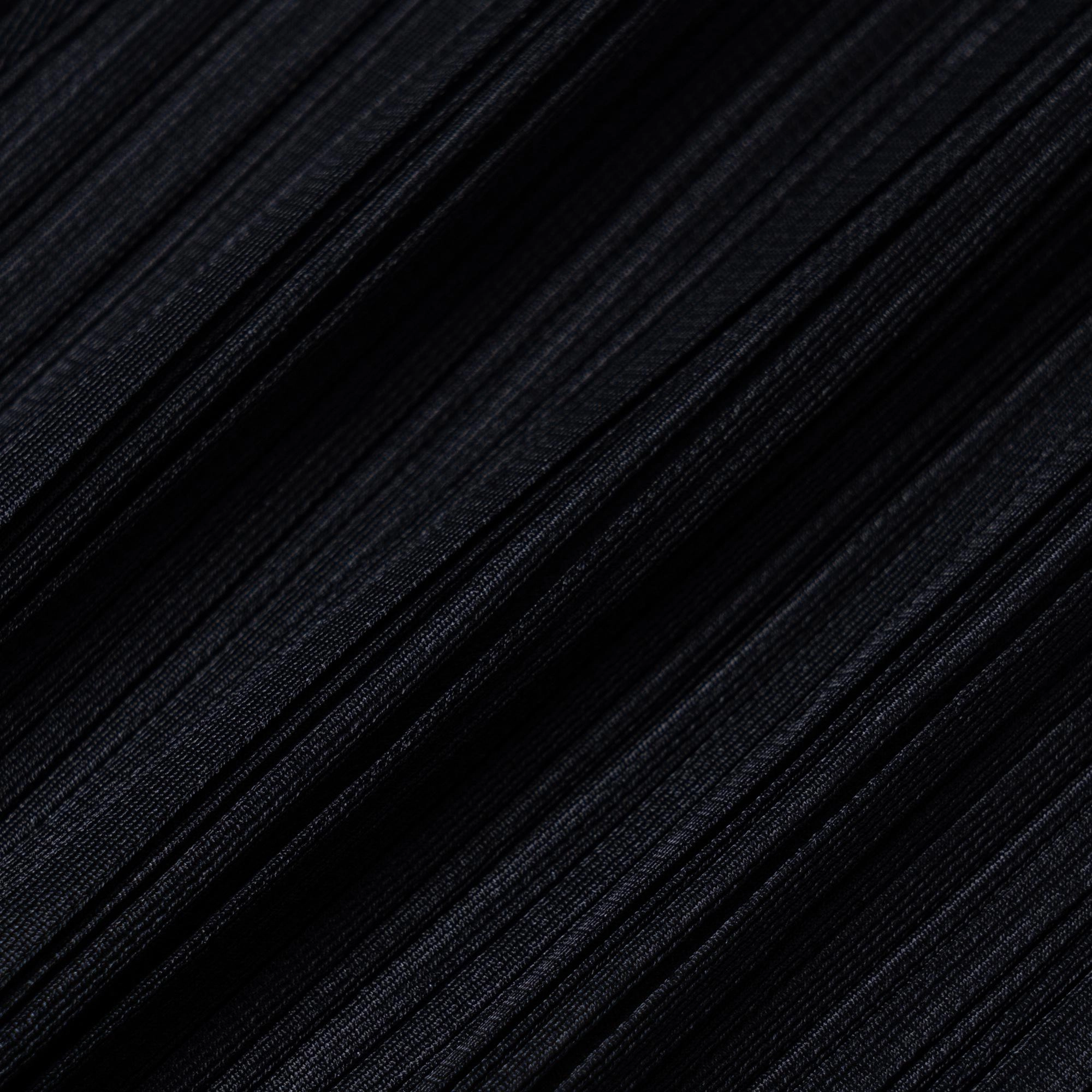 PLEATS PLEASE ISSEY MIYAKE