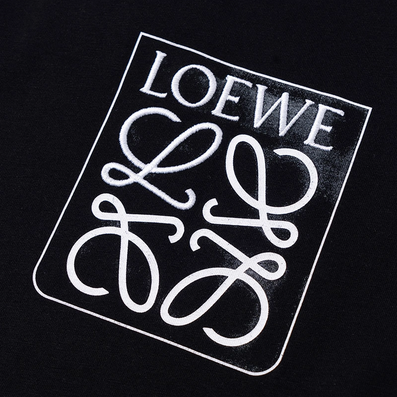 LOEWE FW22 Anagram LogoT