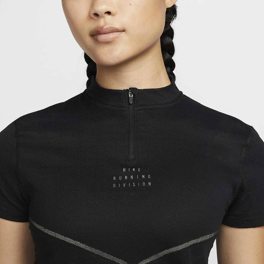 Nike Dri-FIT ADV Run Division LogoT