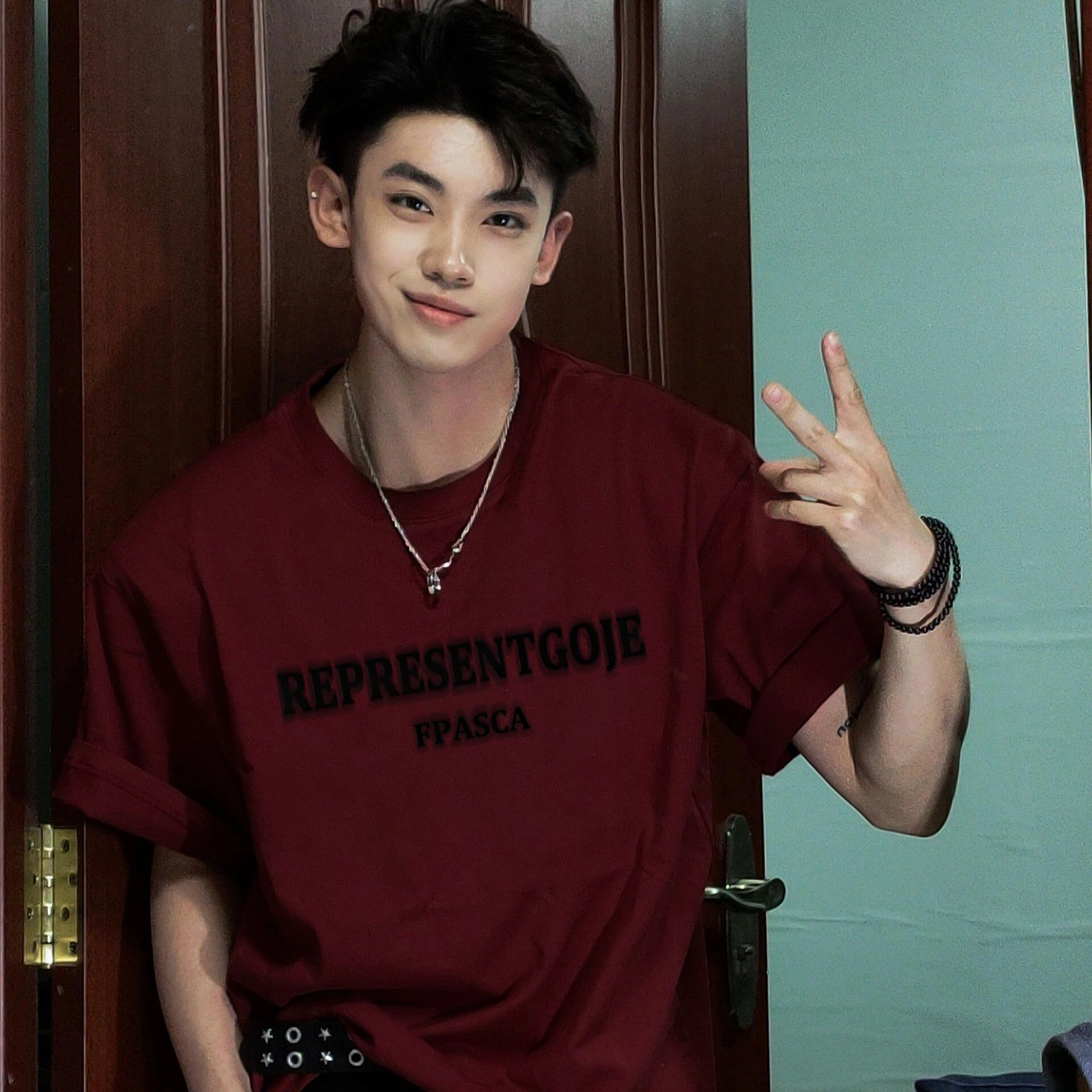 HIPHOPPUNKS T