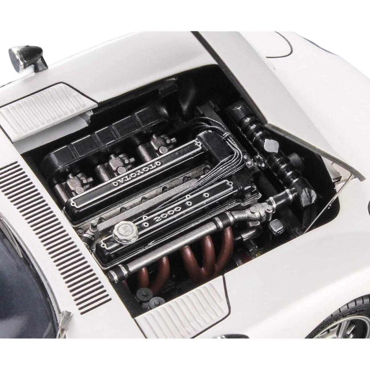 Hasegawa 124 2000GT