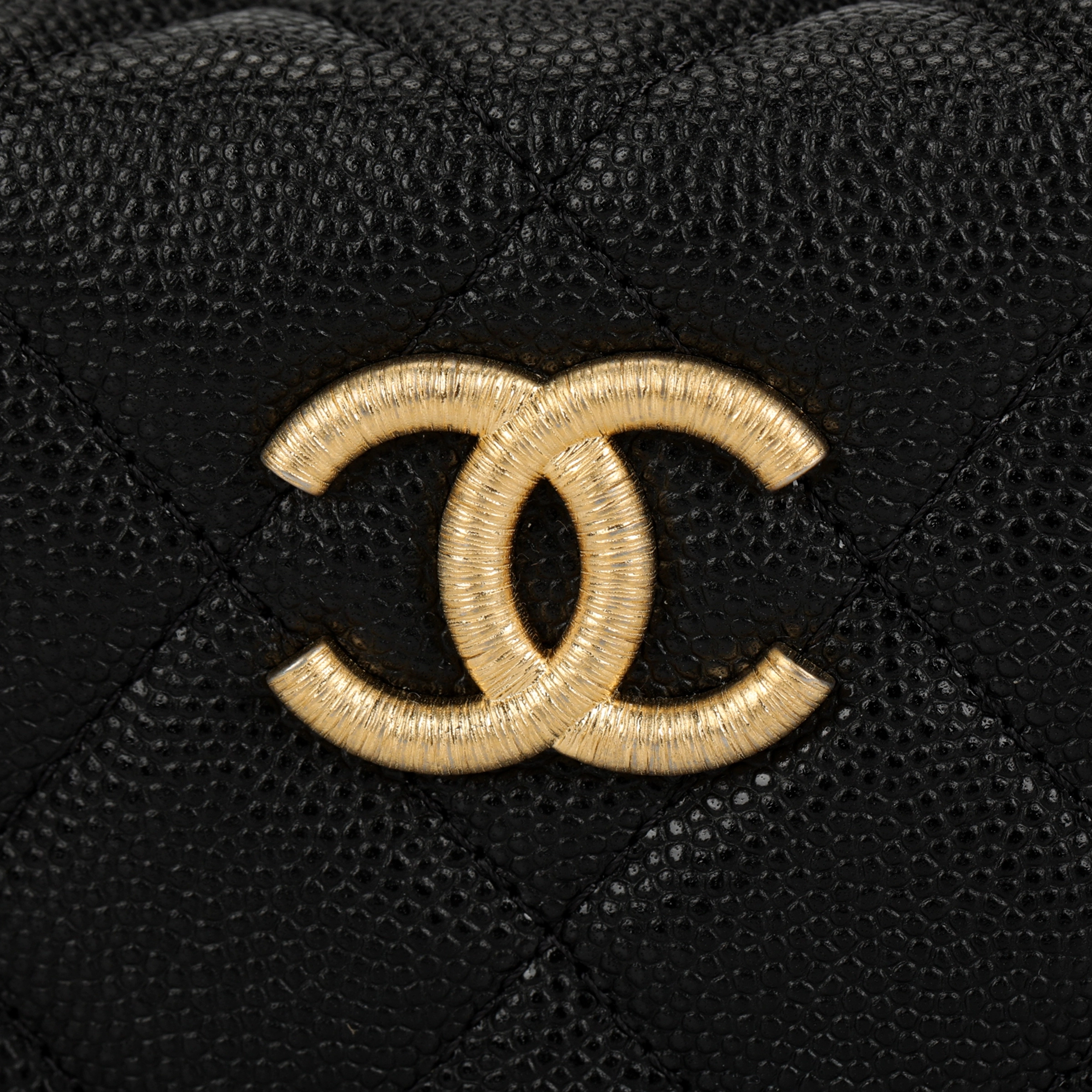 CHANEL 25P Logo