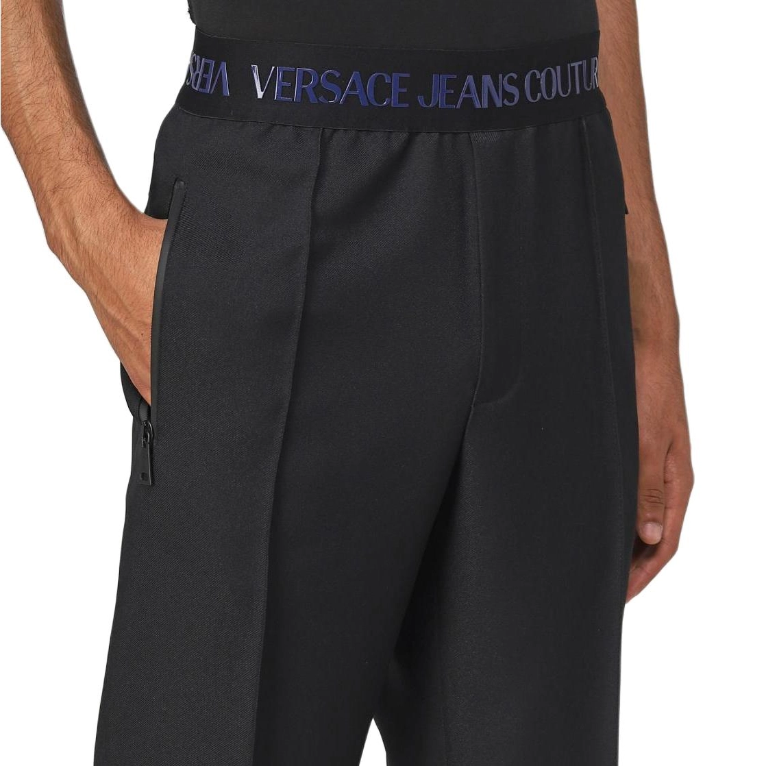 VERSACE JEANS COUTURE FW22 logo