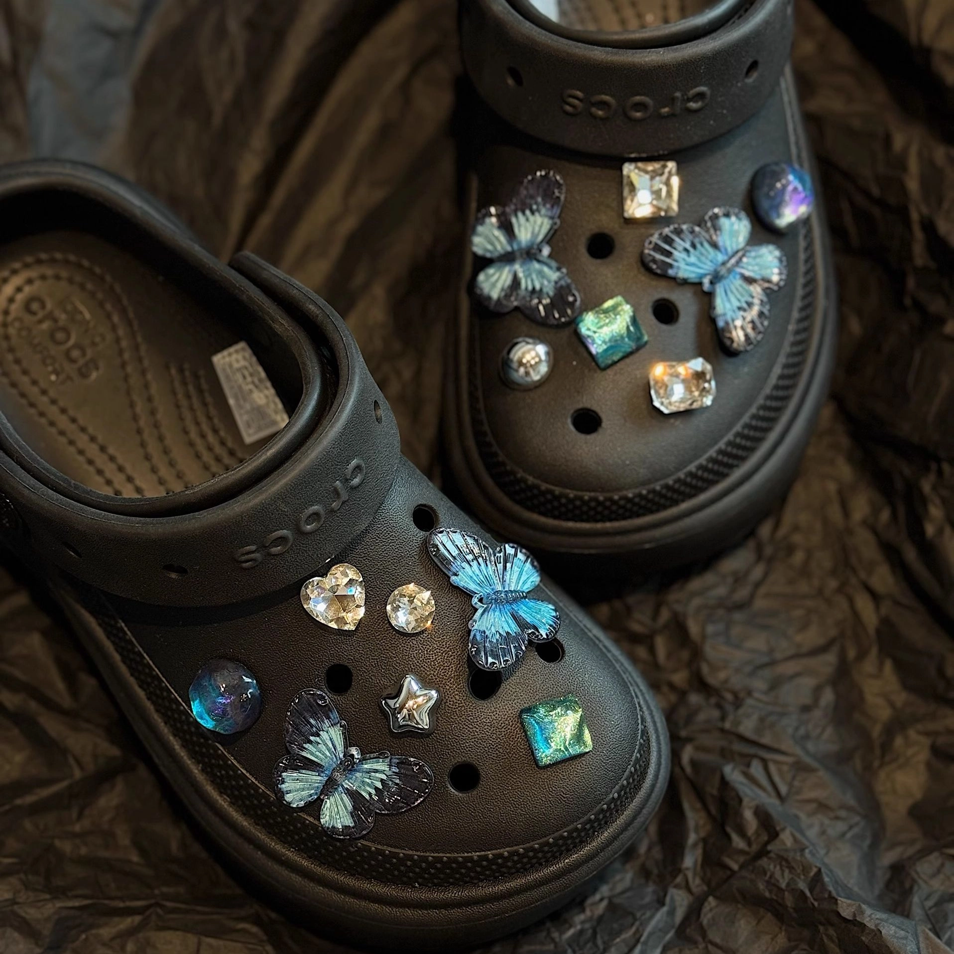 crocs
