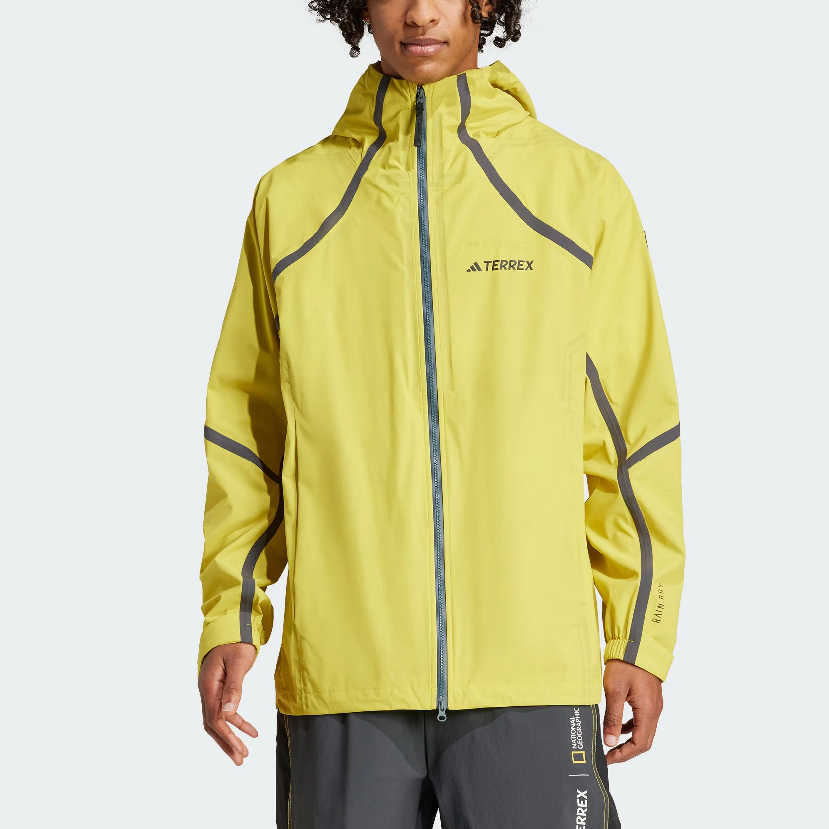 adidas TERREX x National Geographic NG R.R HD JKT logo