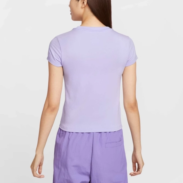 Nike AS W NSW NK CHLL KNT MD CRP logo T