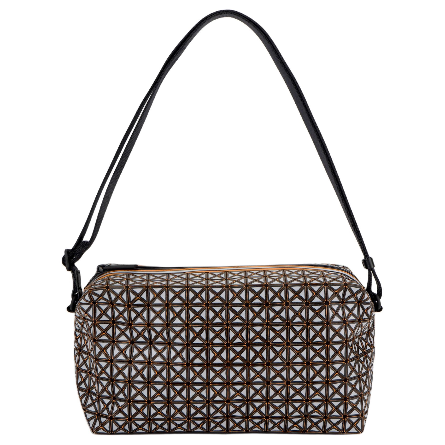 ISSEY MIYAKE Kuro 4