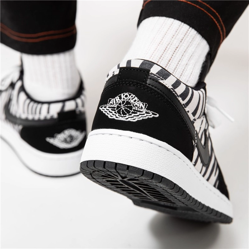 Jordan Air Jordan 1 Low Zebra GS