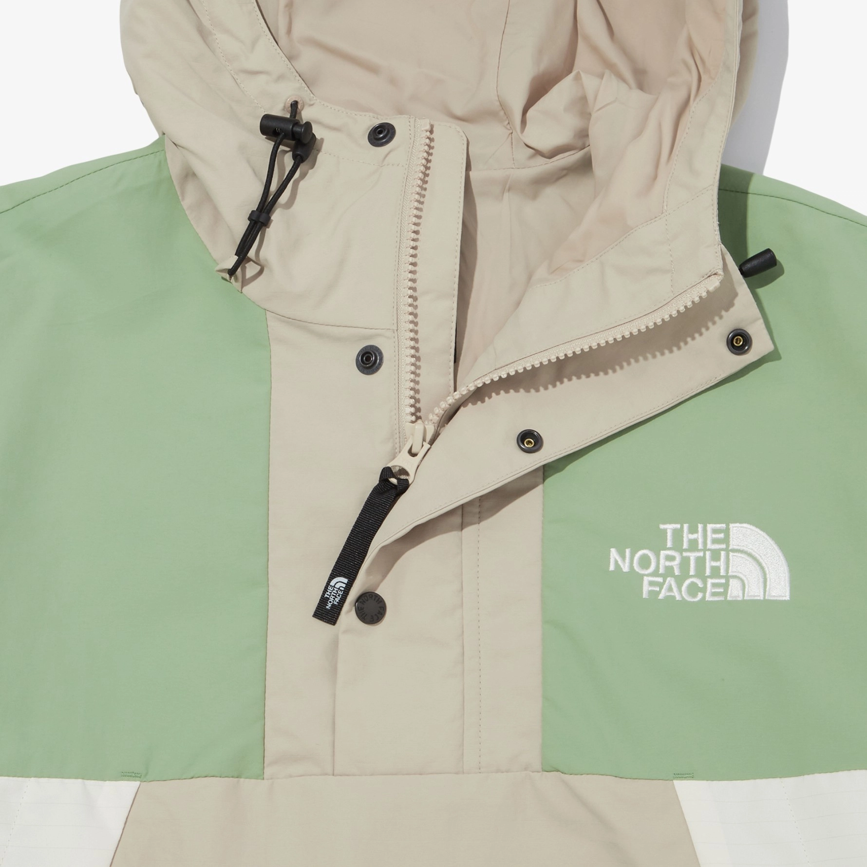 THE NORTH FACE Hi Mountain Logo