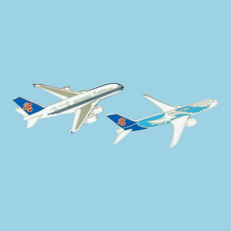 中国南方航空 精品飞机国系胸针 徽章