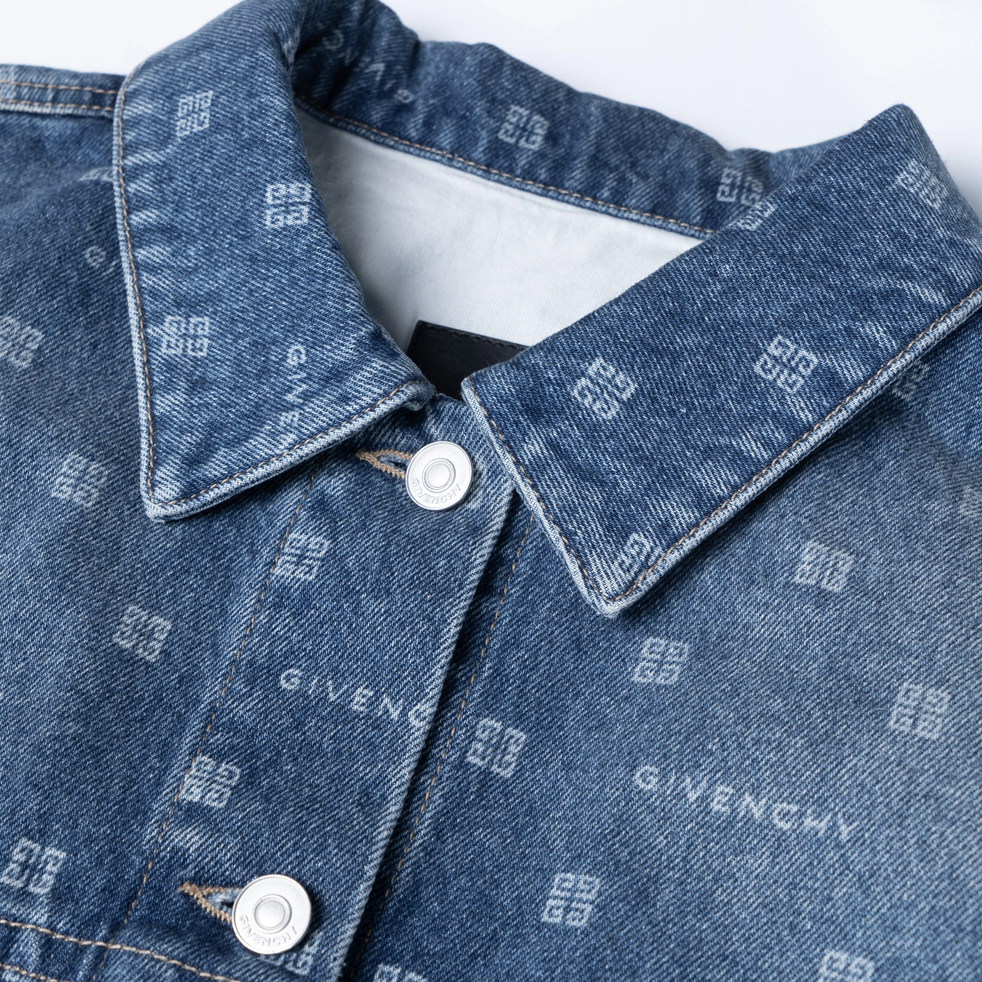 GIVENCHY FW22 Logo