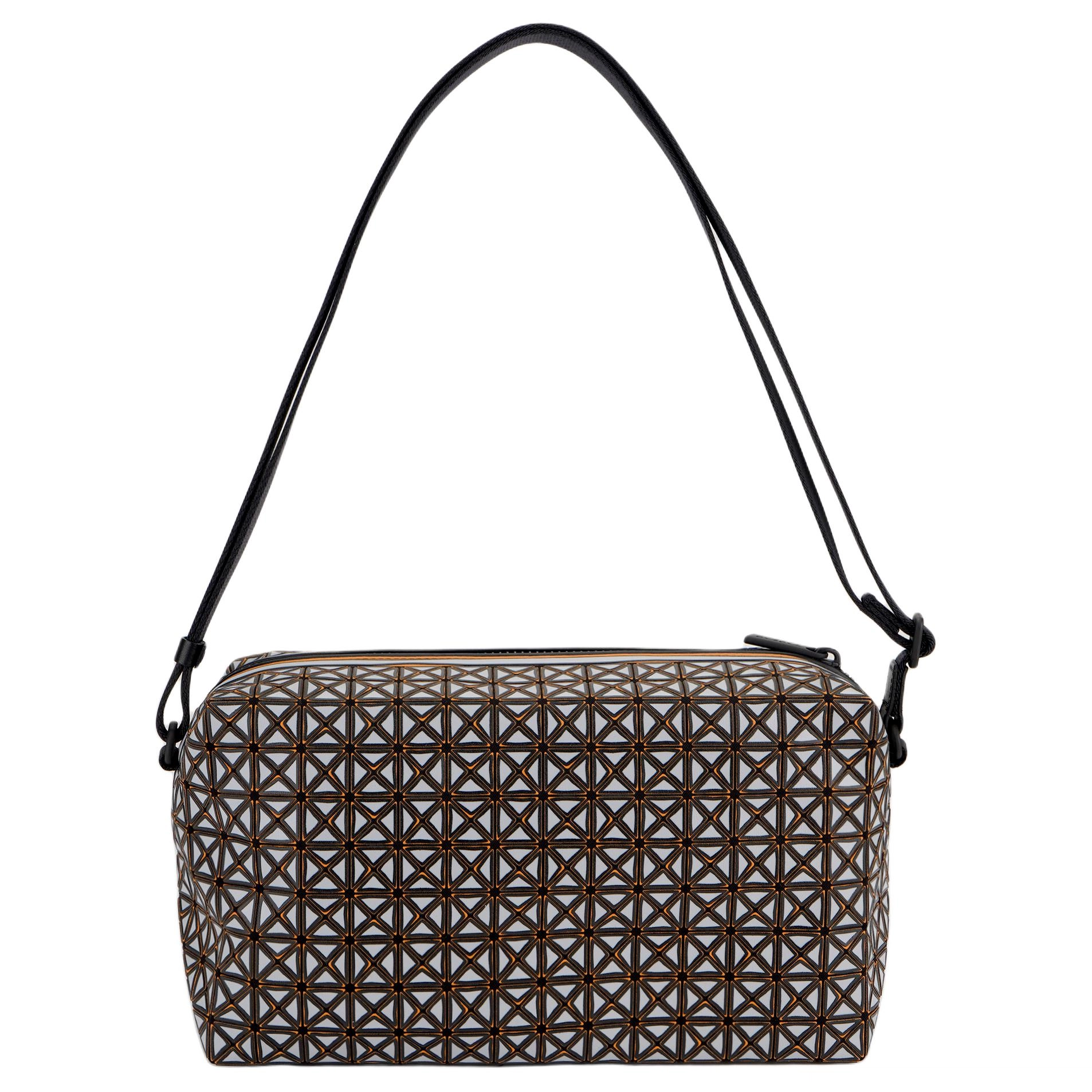 ISSEY MIYAKE Kuro 4