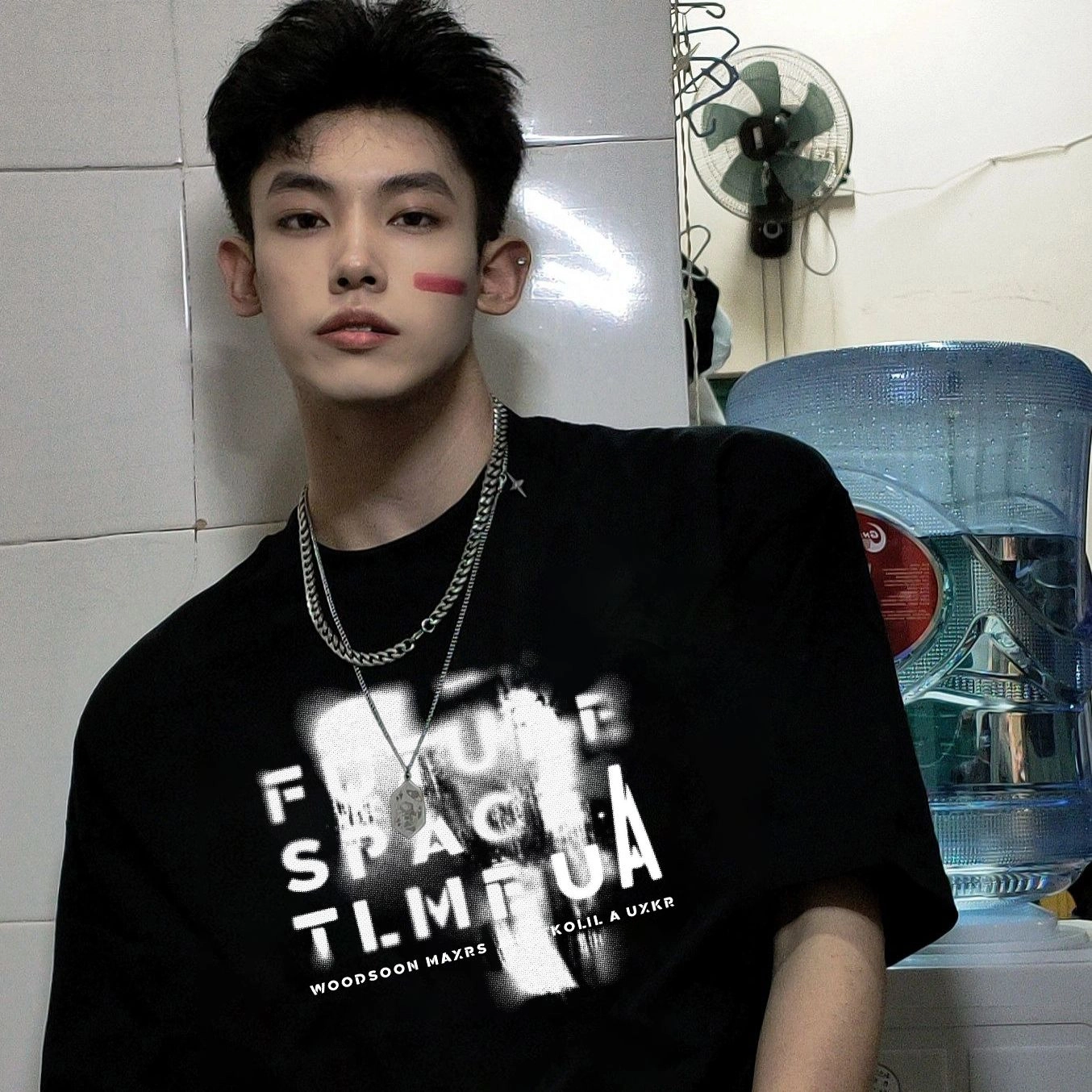 PAINT STAIN T
