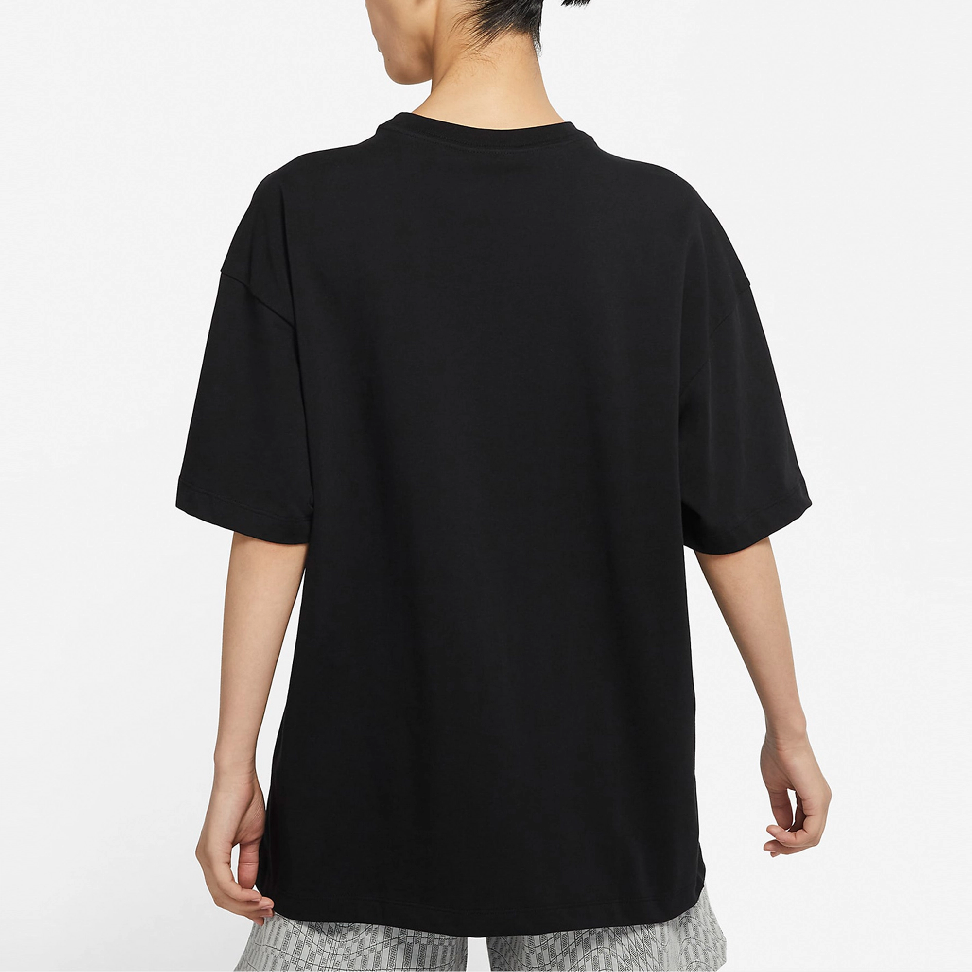 Nike Sportswear Essential Logo T