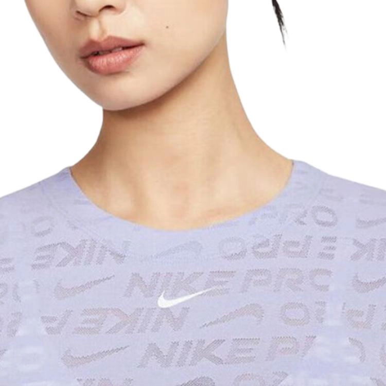 Nike Swoosh logo T