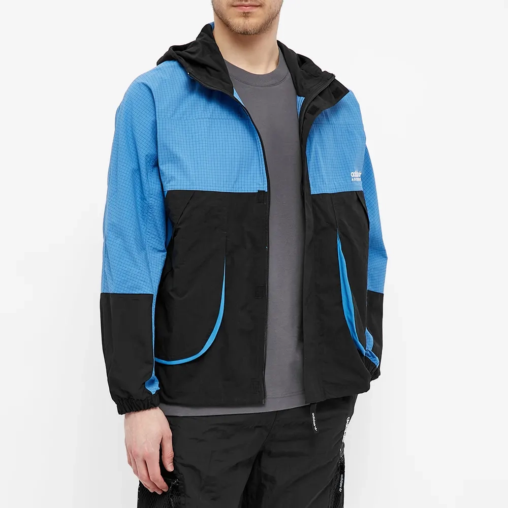 adidas originals FW22 Logo