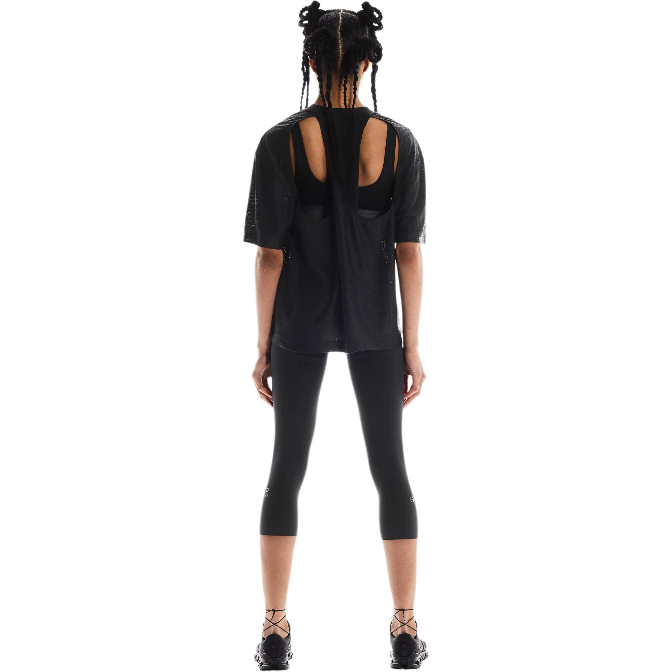 On x FKA twigs CUT-OUT T T