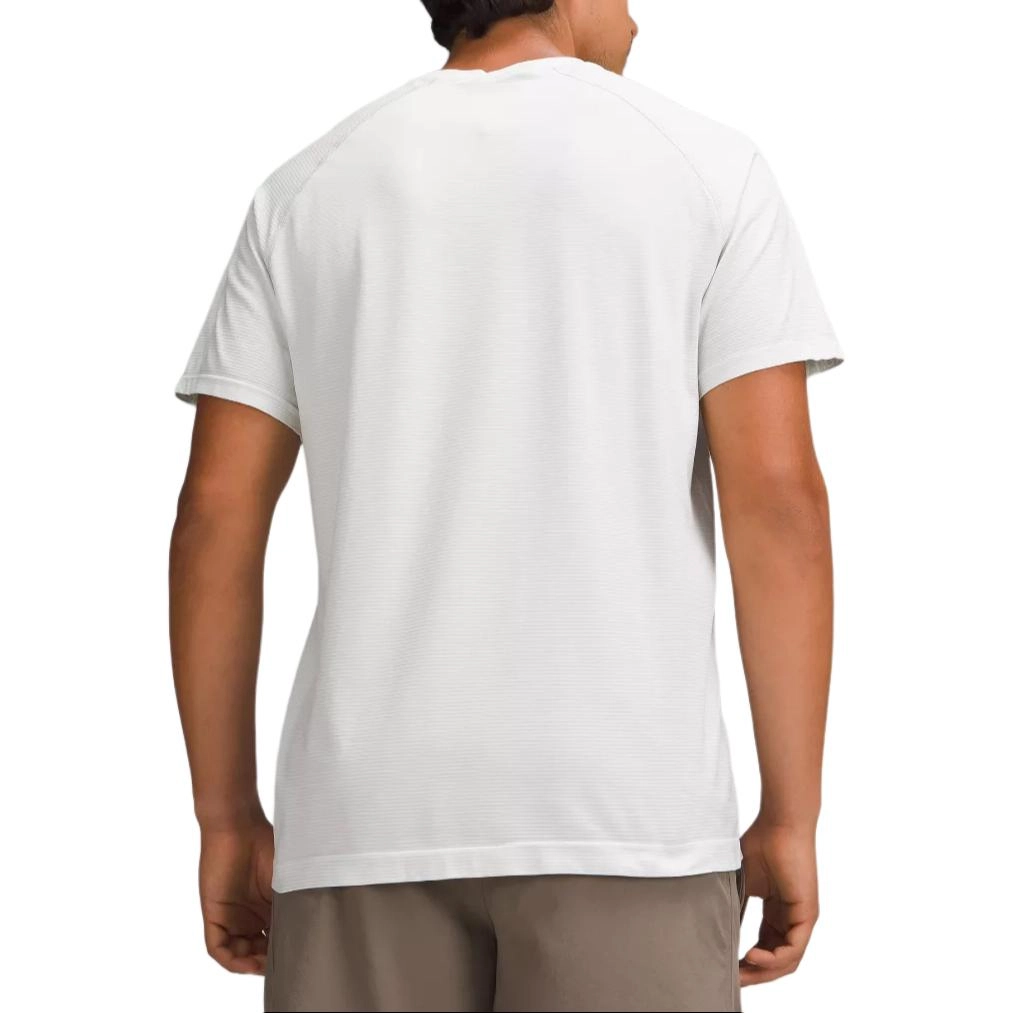 lululemon Metal Vent Tech Silverescent logoT