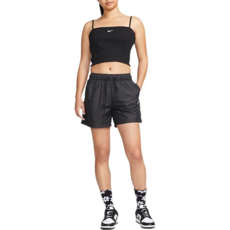 Nike Sportswear Essential-1 Logo