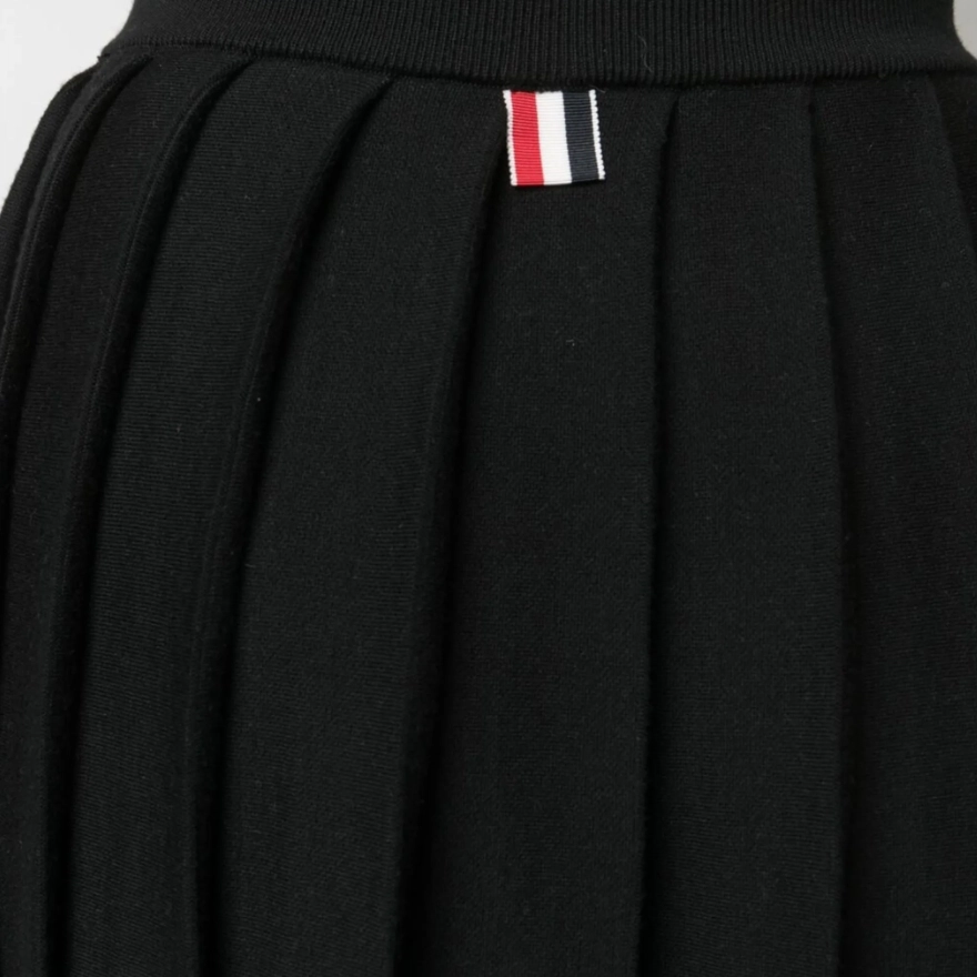 THOM BROWNE FW22