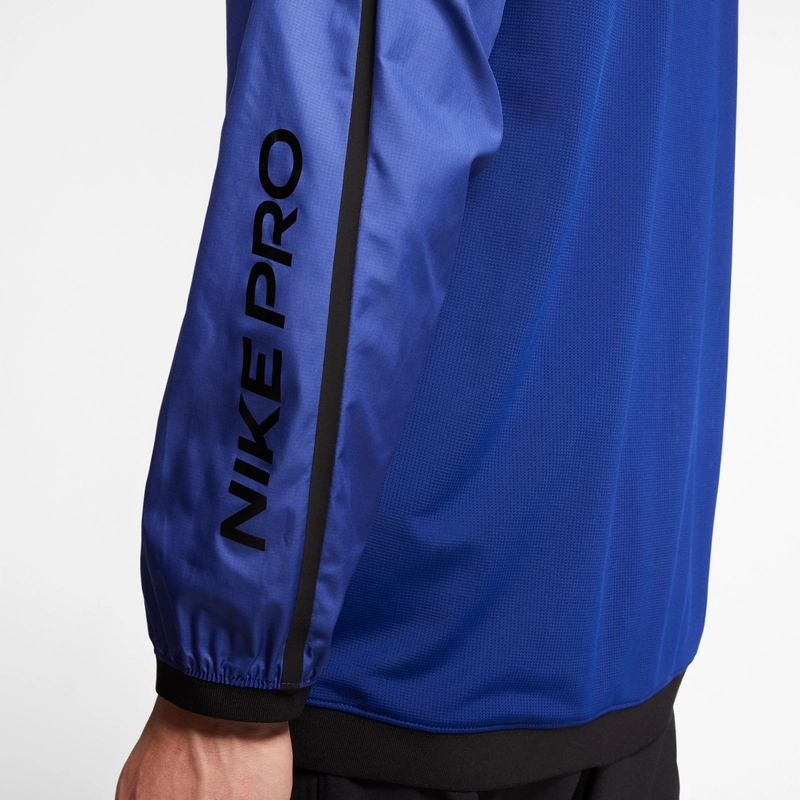 Nike Pro )