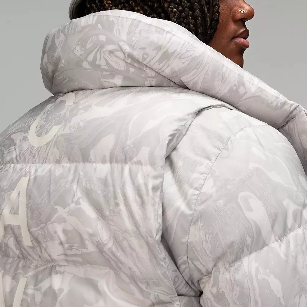 lululemon Down Jacket Team Canada 22 Women's Down Jacket COC Logo