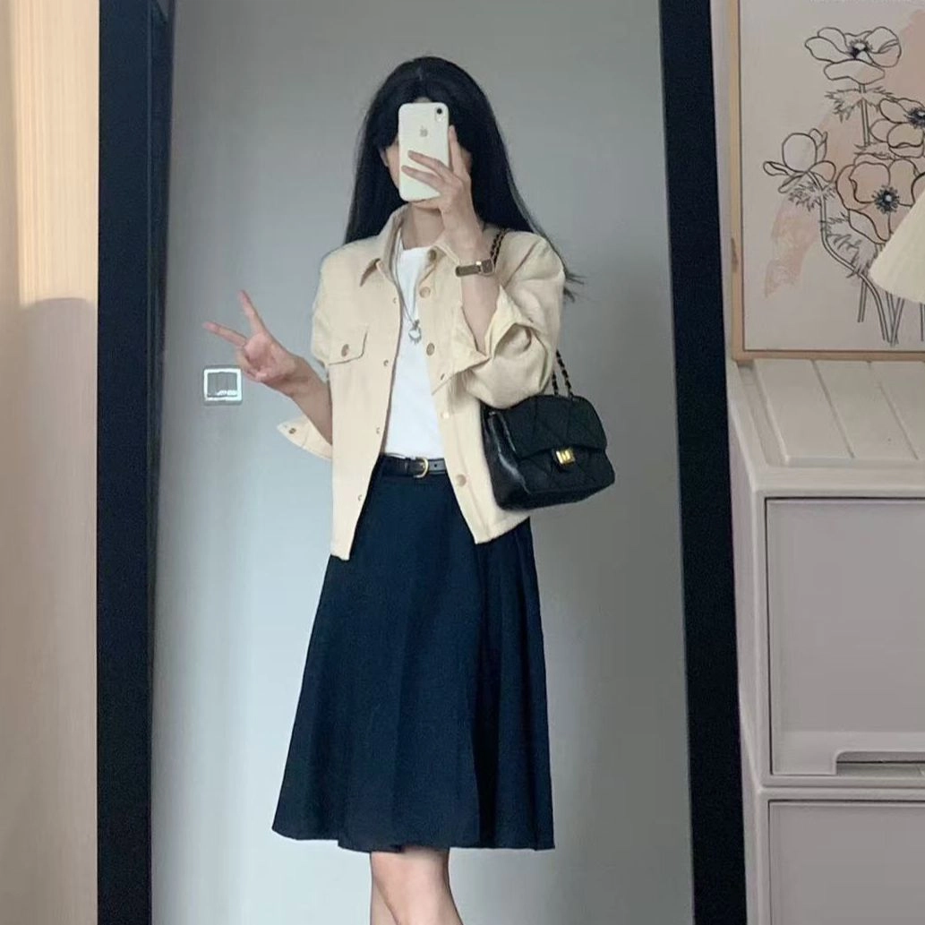 茵曼 法式通勤小香风休闲显瘦金扣上衣截短外套 女款