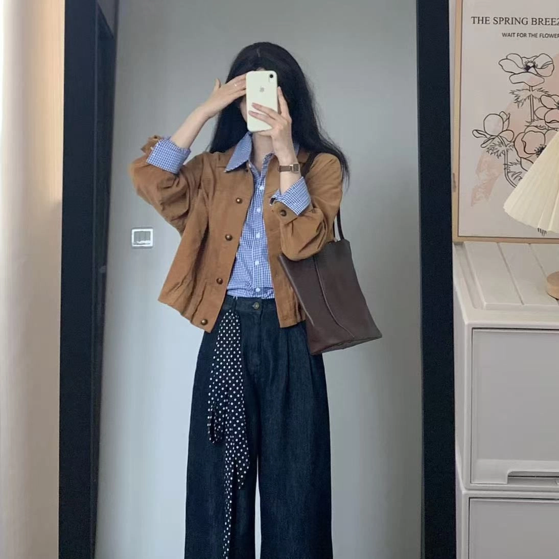 茵曼 复古灯芯绒巴恩风花苞百搭截短外套 女款