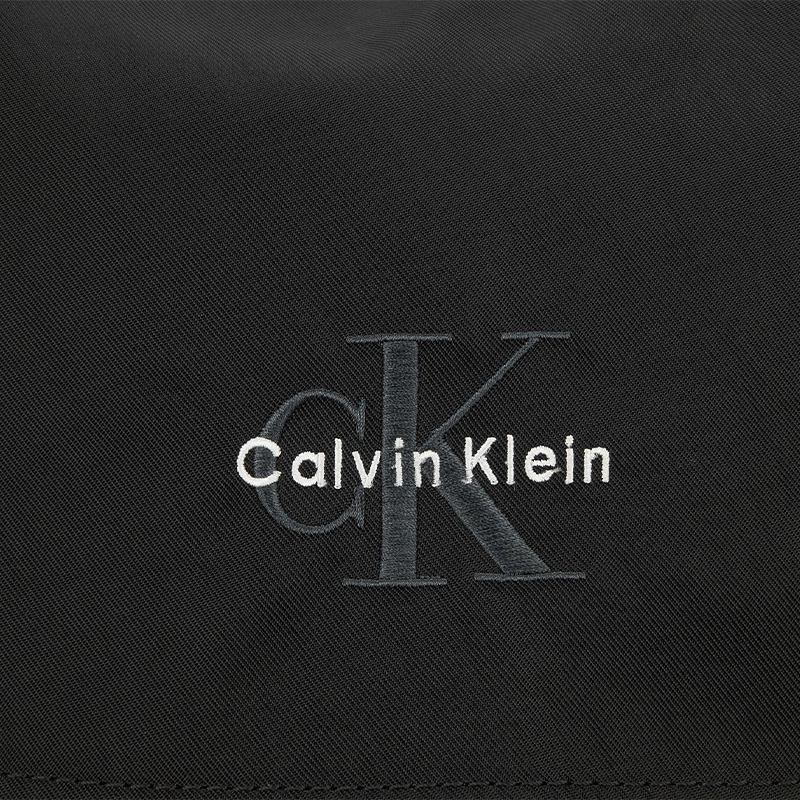 CALVIN KLEIN
